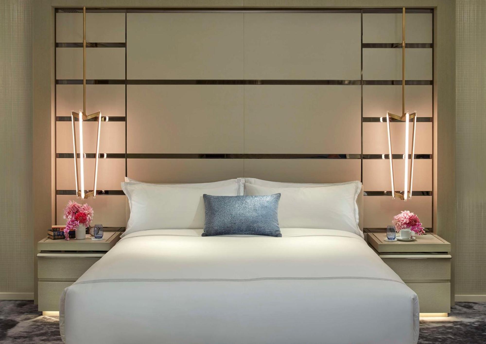 Hotel Crown Towers Sydney Exterior foto A bedroom at The Ritz-Carlton, Dubai